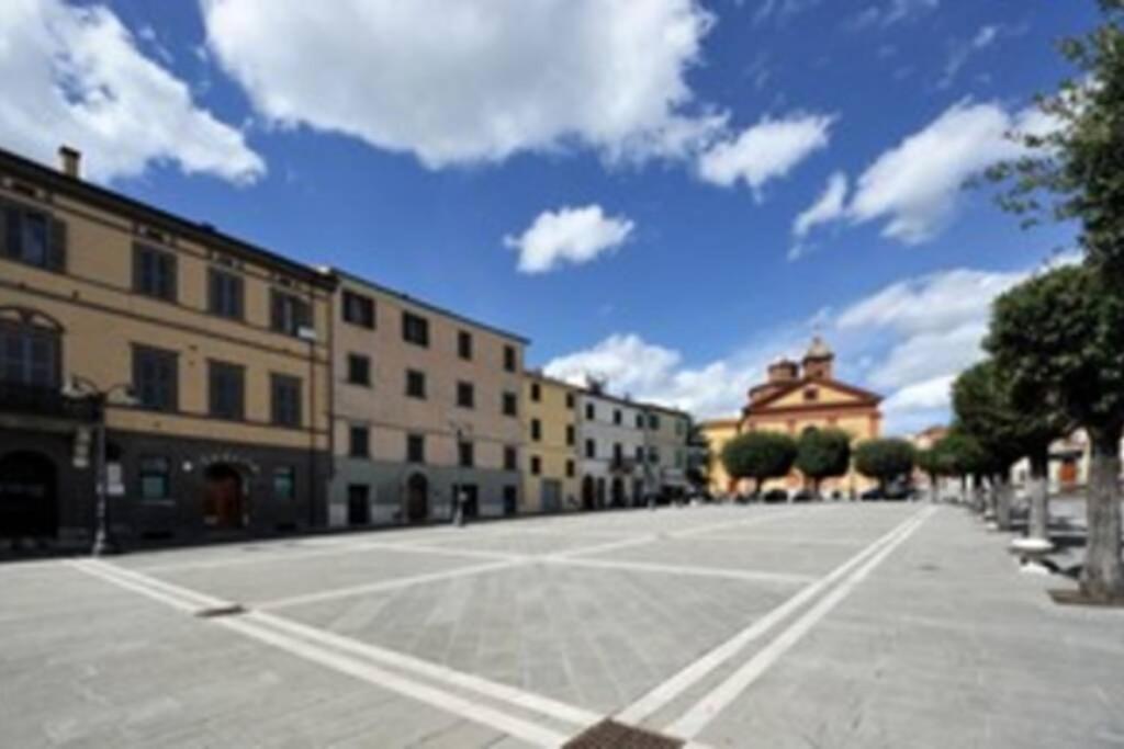 La Piazza - Appartamento Con Vista Sinalunga Exterior foto